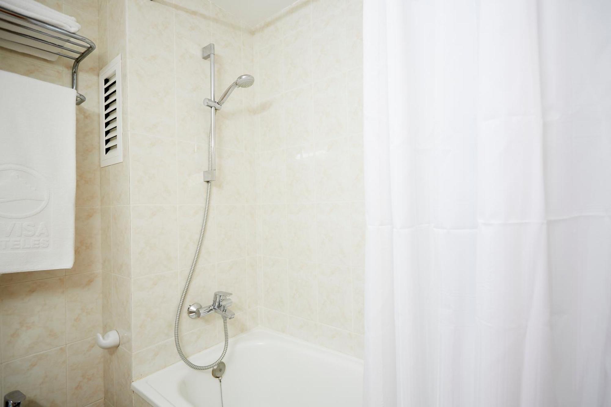 Invisa Ereso All Inclusive Es Cana Dış mekan fotoğraf