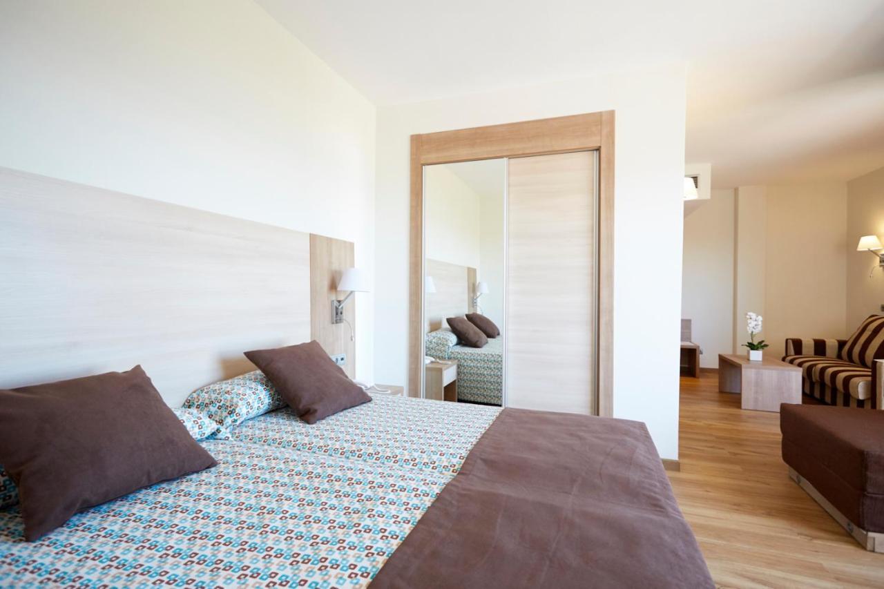 Invisa Ereso All Inclusive Es Cana Dış mekan fotoğraf